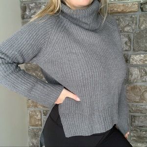 Aritzia Wilfred Free Lin Turtleneck Ribbed Dark Grey 100% Merino Wool Sweater XS